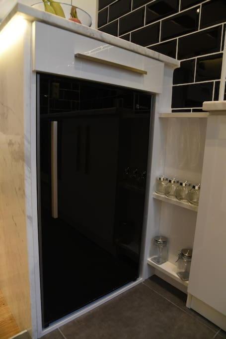 Syntagma Square, 30Sqm Nikis Luxurious Studio Athens Exterior photo